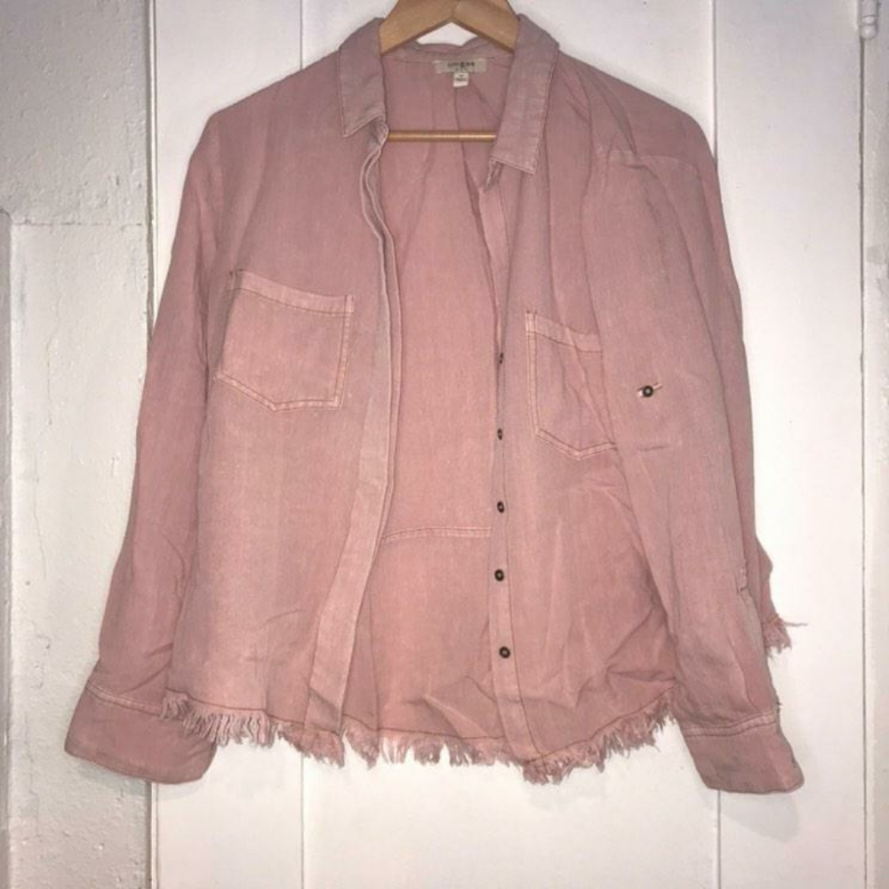 Button up - Picture 3 of 4